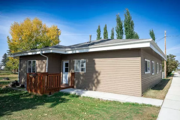 606 Condor Rd, Condor, AB T0M 0P0