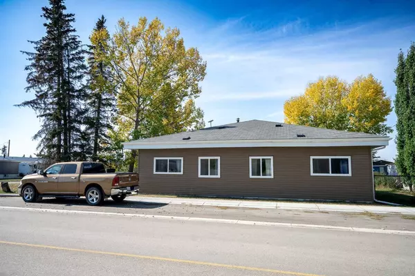 606 Condor Rd, Condor, AB T0M 0P0