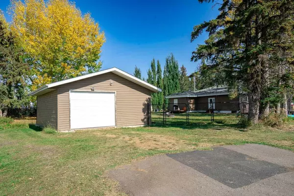 606 Condor Rd, Condor, AB T0M 0P0