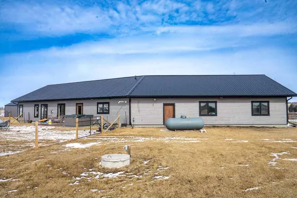 433002 Range Road 24, Rural Ponoka County, AB T0C2J0