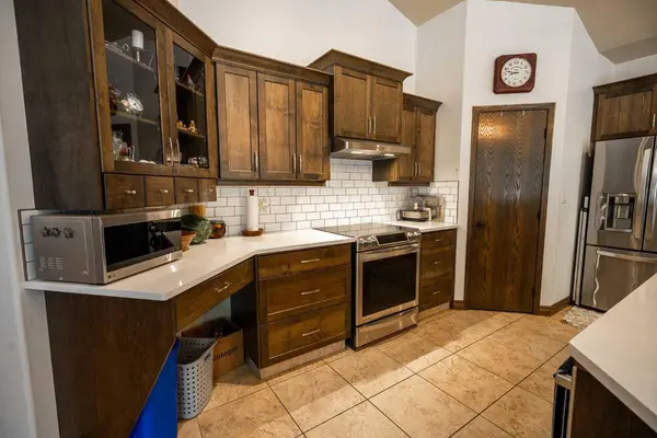 7402 61 ST, Rocky Mountain House, AB T4T0A3