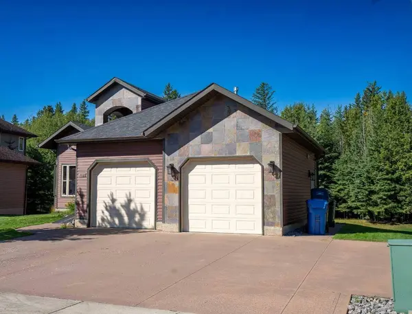 7402 61 ST, Rocky Mountain House, AB T4T0A3
