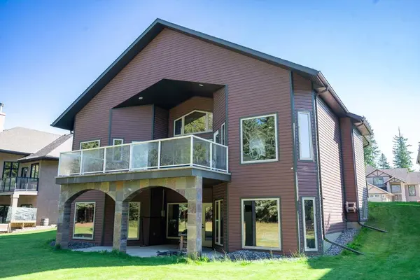 7402 61 ST, Rocky Mountain House, AB T4T0A3