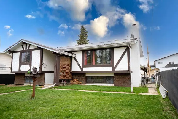 4716 49 ST, Caroline, AB T0M 0M0