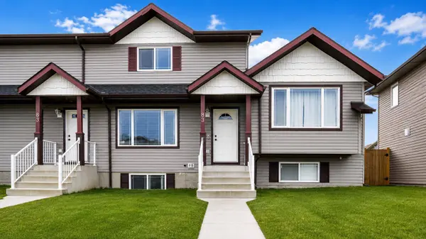 83 Lakeway BLVD, Sylvan Lake, AB T4S 2P4