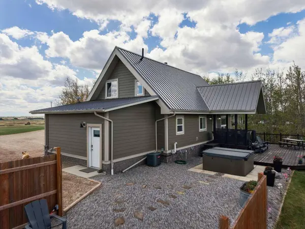 30-36006 Highway 2 Service Road South, Rural Red Deer County, AB T4G0G6