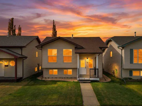 68 Ireland CRES, Red Deer, AB T4R 3K8