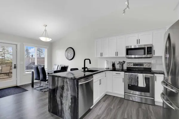 68 Ireland CRES, Red Deer, AB T4R 3K8