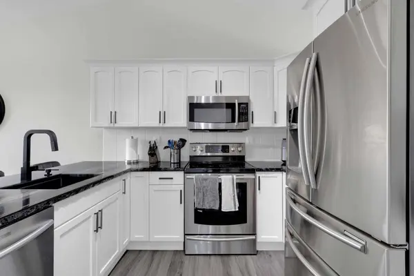 68 Ireland CRES, Red Deer, AB T4R 3K8