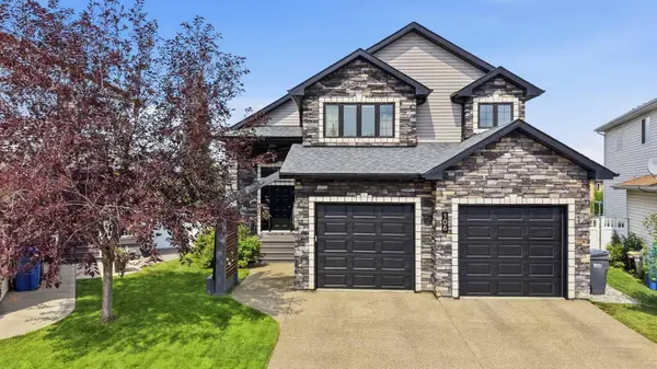 106 Oaklands CRES