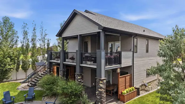 106 Oaklands CRES, Red Deer, AB T4P 0C4