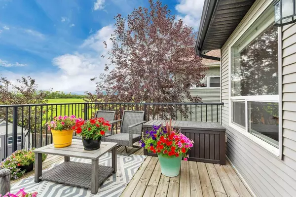 79 Stephenson CRES, Red Deer, AB T4R 0L6