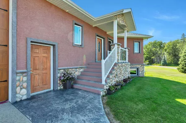 38551 Range Road 21, Rural Red Deer County, AB T4E 2M7