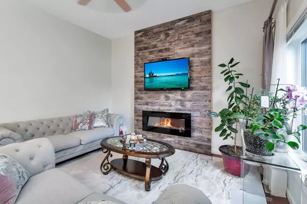 149 Carrington DR, Red Deer, AB T4P 0G5