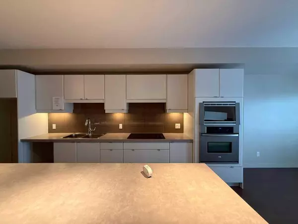 2660 22 ST #5402, Red Deer, AB T4R 0K1