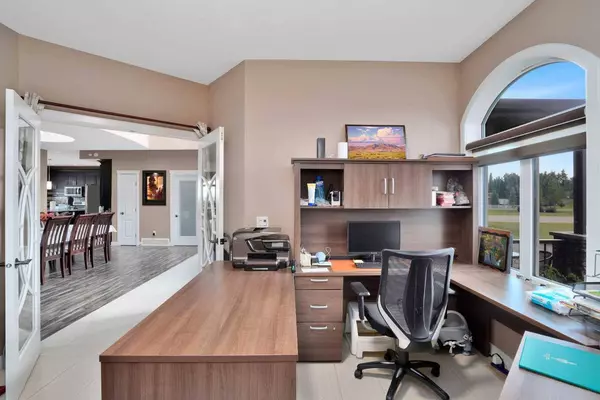 27240 Township Road 392 #242, Rural Red Deer County, AB T4S 1X5