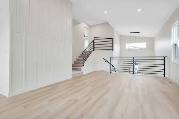 77 Maclean Close, Blackfalds, AB T4M 0H4