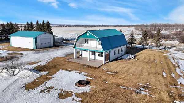 27556 Township Road 372, Rural Red Deer County, AB T4G 0M5