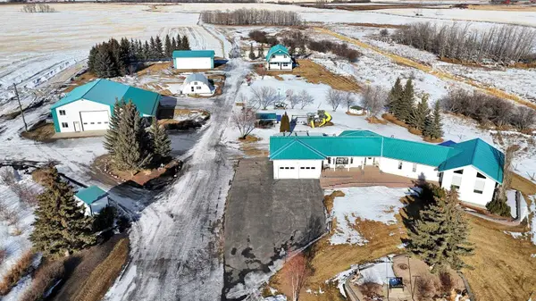 27556 Township Road 372, Rural Red Deer County, AB T4G 0M5