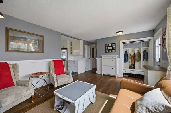 6 Otterbury AVE, Red Deer, AB T4N 4Z9