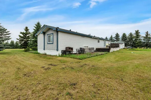 41113 Range Road 263, Rural Lacombe County, AB T4L 0A1
