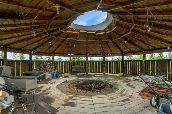 41113 Range Road 263, Rural Lacombe County, AB T4L 0A1