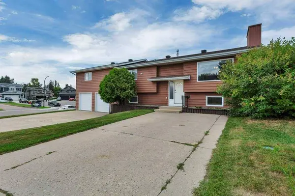 3 Goodacre Close, Red Deer, AB T4P3A3