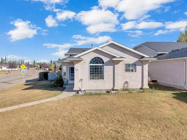 73 Lansbury Close, Lacombe, AB T4L 1P4