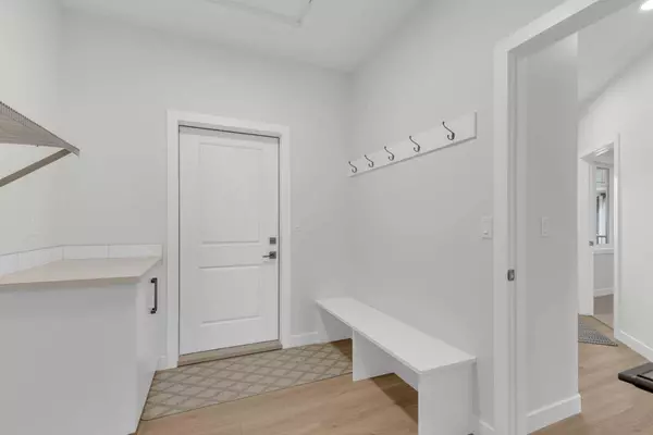 15 Rosse PL, Sylvan Lake, AB T4S 0M7