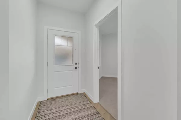 15 Rosse PL, Sylvan Lake, AB T4S 0M7