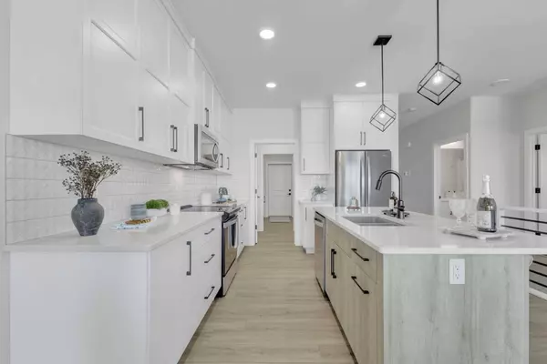 15 Rosse PL, Sylvan Lake, AB T4S 0M7