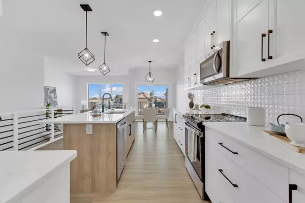 15 Rosse PL, Sylvan Lake, AB T4S 0M7