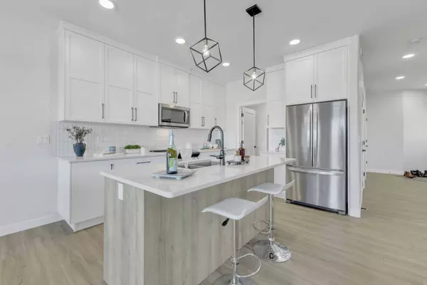 15 Rosse PL, Sylvan Lake, AB T4S 0M7