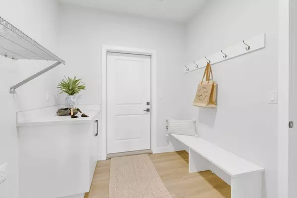 15 Rosse PL, Sylvan Lake, AB T4S 0M7