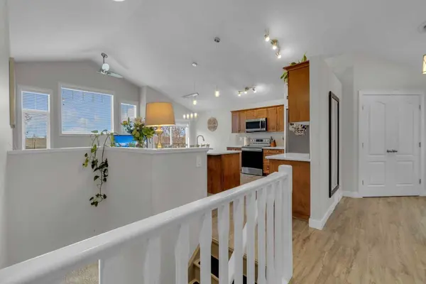 156 Wiley CRES, Red Deer, AB T4N 7G7