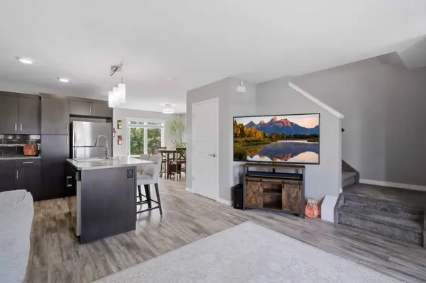 9 Hampton CRES, Sylvan Lake, AB T4S 0N2