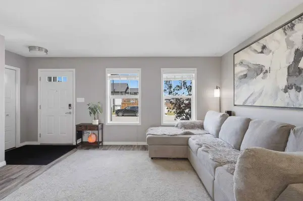 9 Hampton CRES, Sylvan Lake, AB T4S 0N2