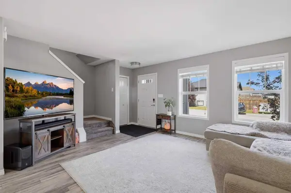 9 Hampton CRES, Sylvan Lake, AB T4S 0N2