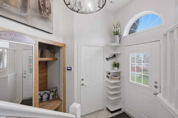 51 Fern Glade CRES, Sylvan Lake, AB T4S 1Z5