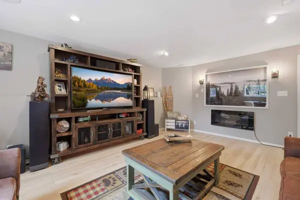 51 Fern Glade CRES, Sylvan Lake, AB T4S 1Z5