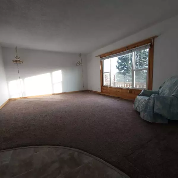 5125 48 AVE, Rimbey, AB T0C2J0