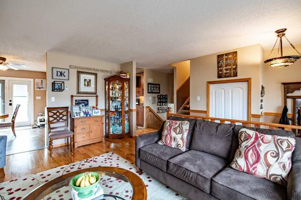 44 Norwest Close, Red Deer, AB T4P2A2