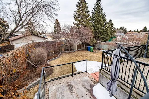 44 Norwest Close, Red Deer, AB T4P2A2