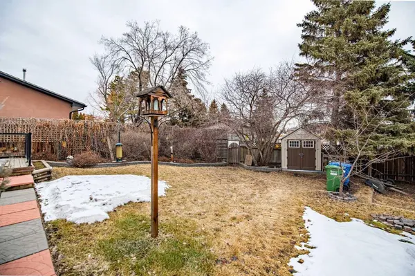 44 Norwest Close, Red Deer, AB T4P2A2