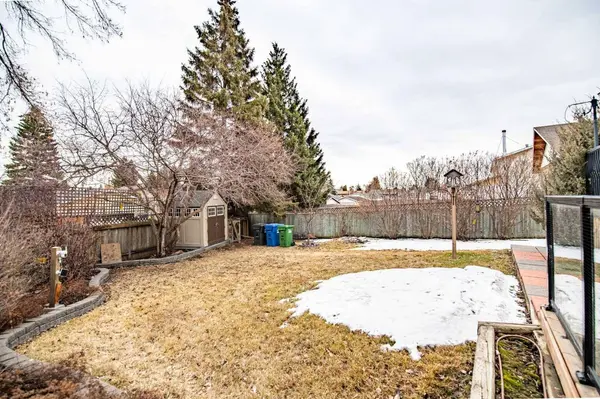44 Norwest Close, Red Deer, AB T4P2A2