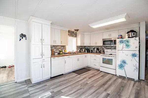 5344 76 ST #3, Red Deer, AB T4P2A6