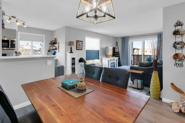 304 Mackenzie WAY SW #8401, Airdrie, AB T4B 3H8