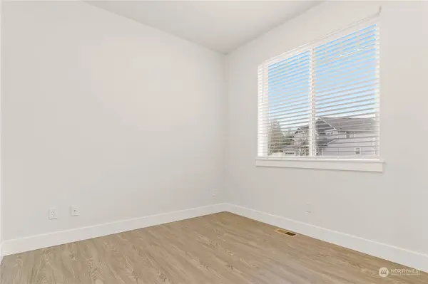 2403 79th AVE SE #110, Tumwater, WA 98501