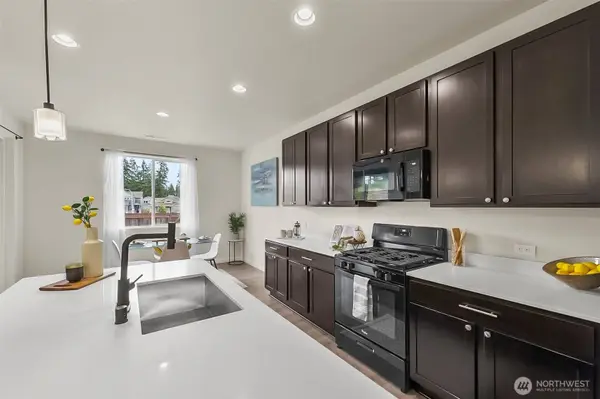 9018 Viola ST SE, Tumwater, WA 98501