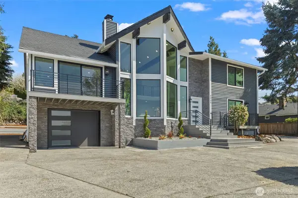 6909 E Side DR NE, Tacoma, WA 98422